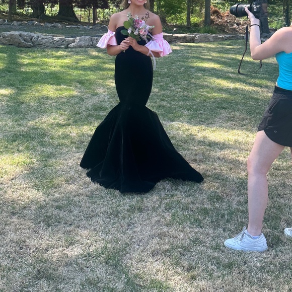 Prom Dress - Picture 2 of 3